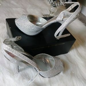 Size 8.5 rhinestone shoes